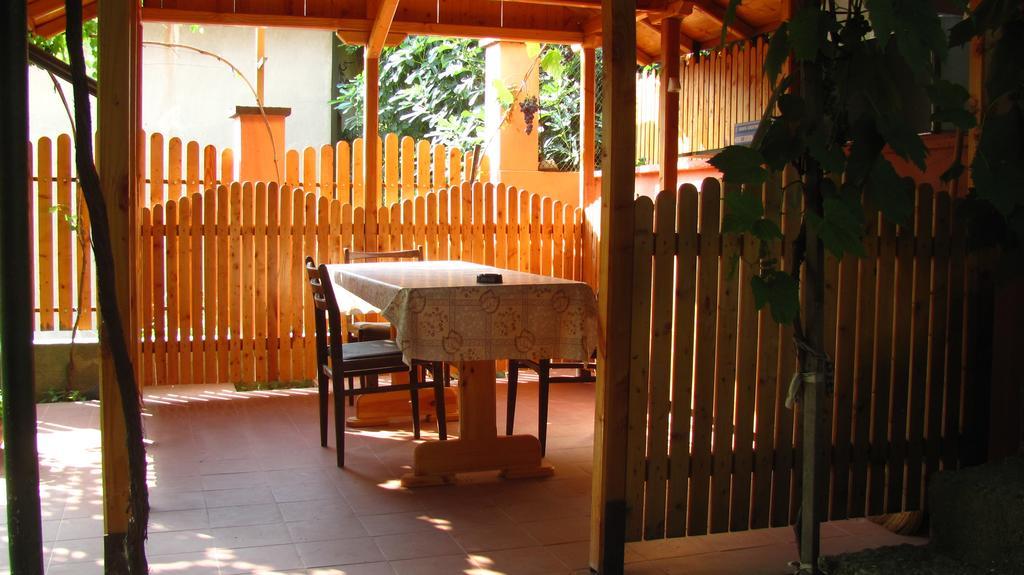 Guesthouse Elena Belogradchik Bagian luar foto