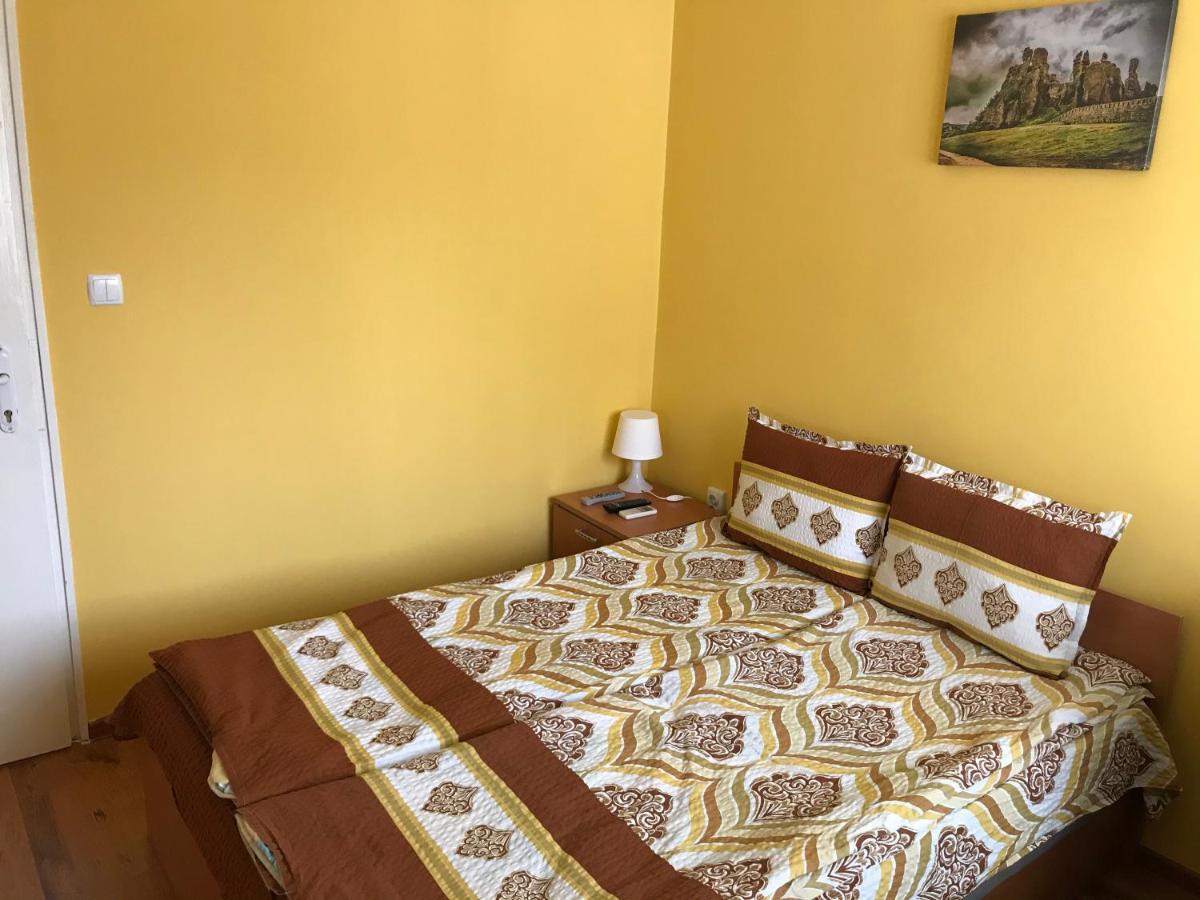 Guesthouse Elena Belogradchik Bagian luar foto