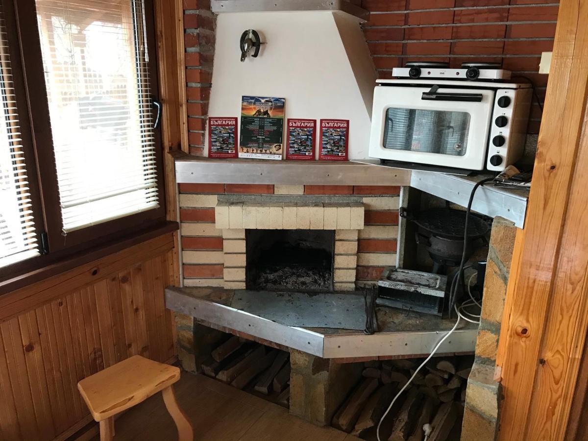 Guesthouse Elena Belogradchik Bagian luar foto