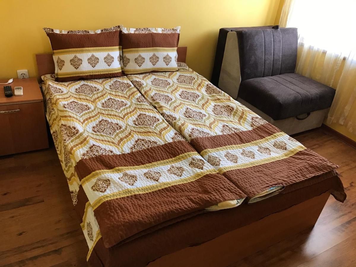 Guesthouse Elena Belogradchik Bagian luar foto